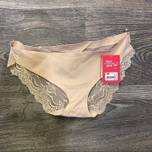 Spanx Undie-tectable Lace Bikini Cheeky Nude P/S